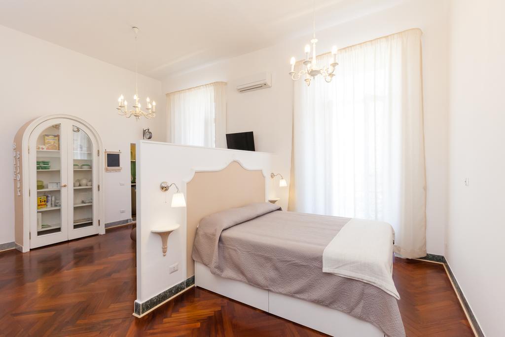 Apartamento Garibaldi I Nápoles Exterior foto