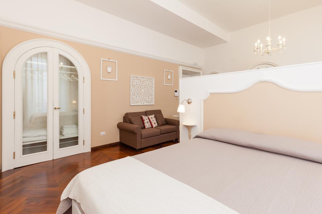 Apartamento Garibaldi I Nápoles Exterior foto