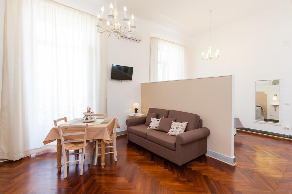 Apartamento Garibaldi I Nápoles Exterior foto