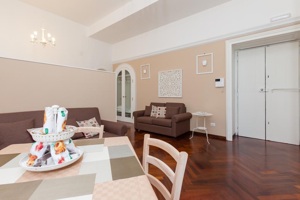 Apartamento Garibaldi I Nápoles Exterior foto
